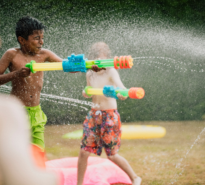 Juegos de agua para campamentos de verano